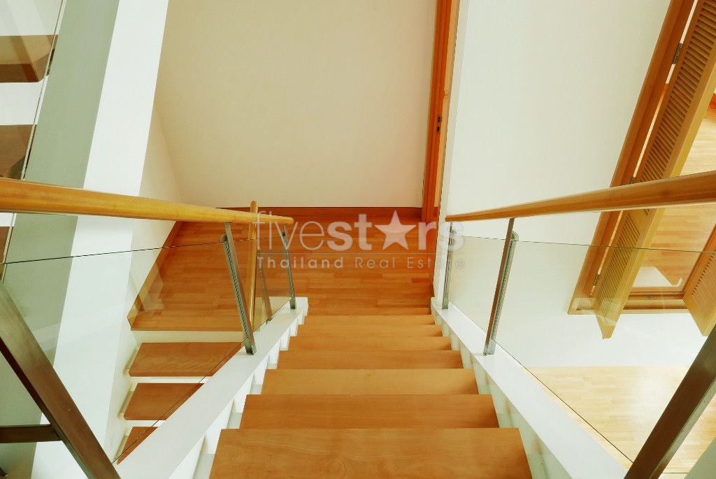 4 bedrooms modern house with private pool for rent on Sathorn, photo 5
