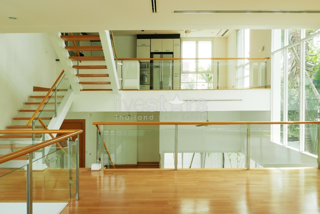4 bedrooms modern house with private pool for rent on Sathorn, photo 13