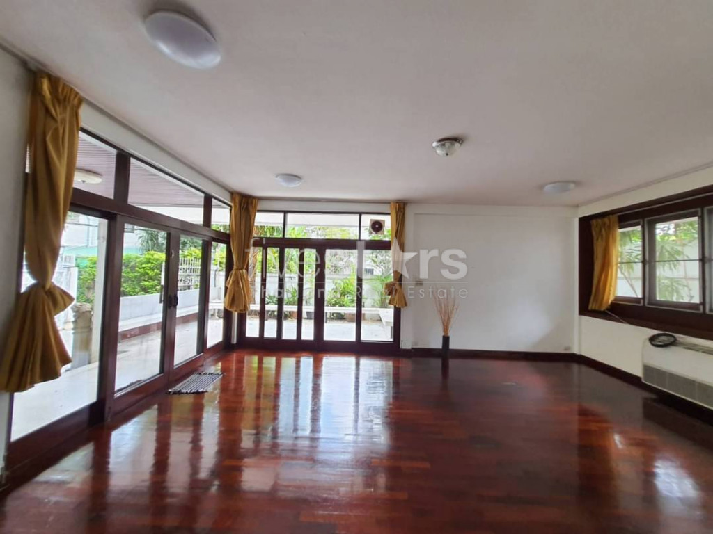 3+1 bedroom house for rent on Sathorn – Naradhiwas Rajanagarindra Road, photo 6