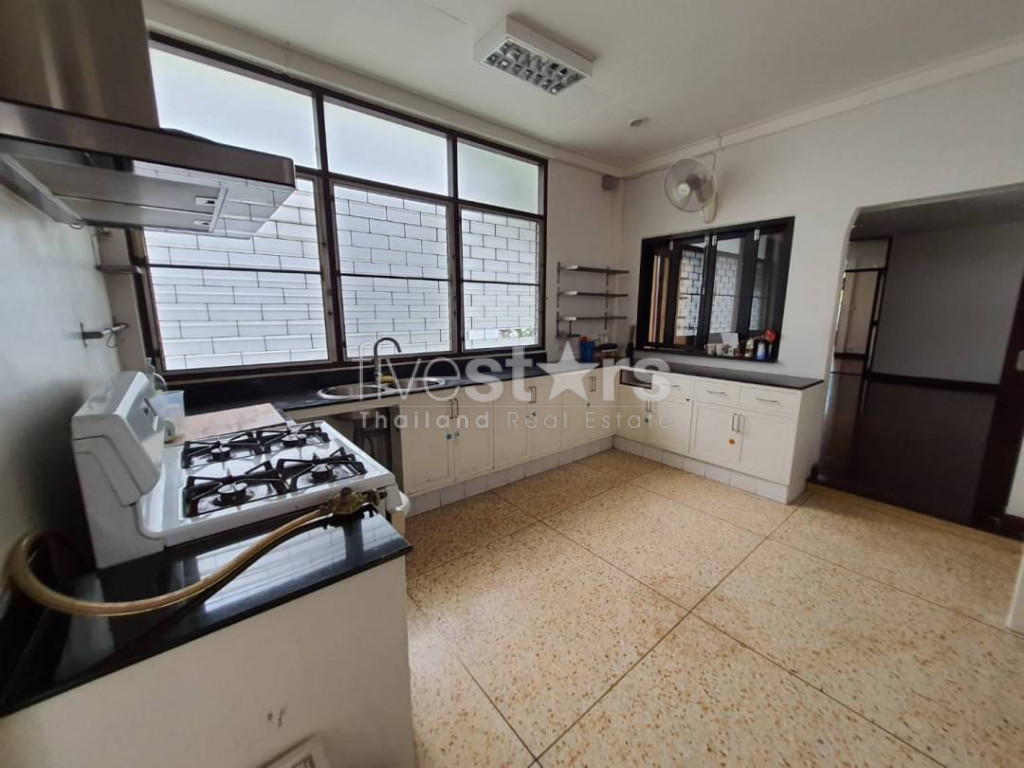 3+1 bedroom house for rent on Sathorn – Naradhiwas Rajanagarindra Road, photo 17
