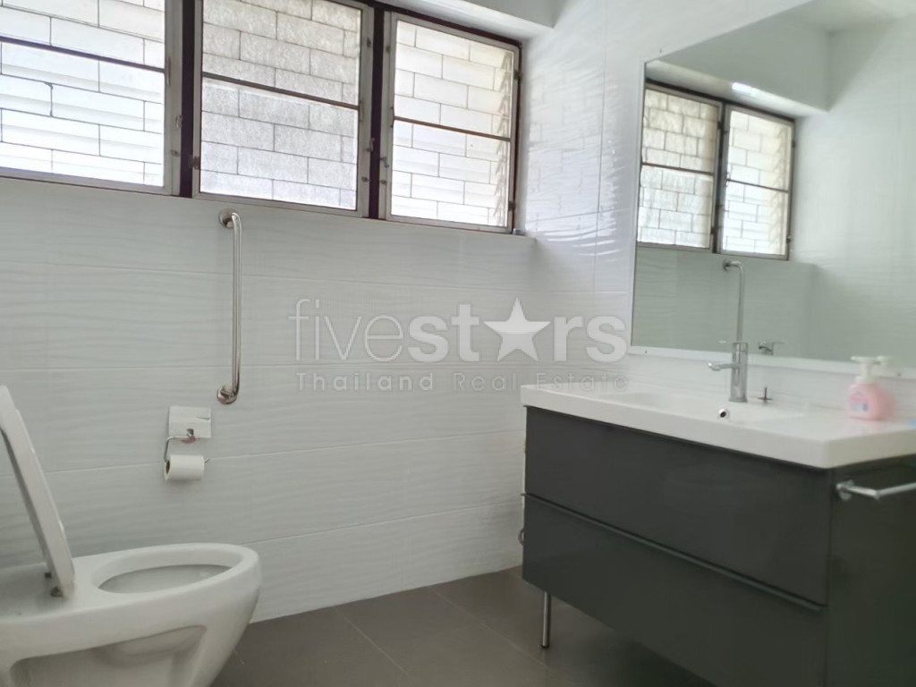 3+1 bedroom house for rent on Sathorn – Naradhiwas Rajanagarindra Road, photo 25