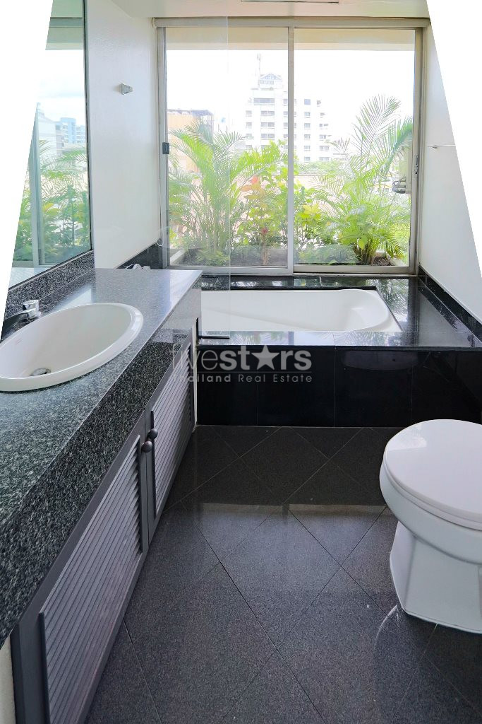 3 bedroom pet friendly apartment for rent on Sathorn, photo 9