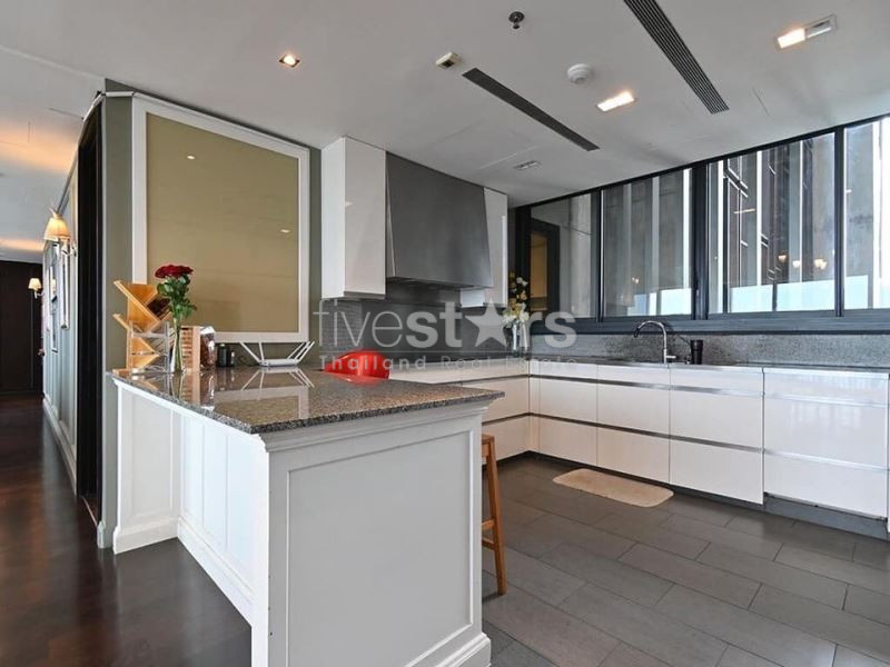 Duplex 4 chambres à louer sur Sathorn, photo 10