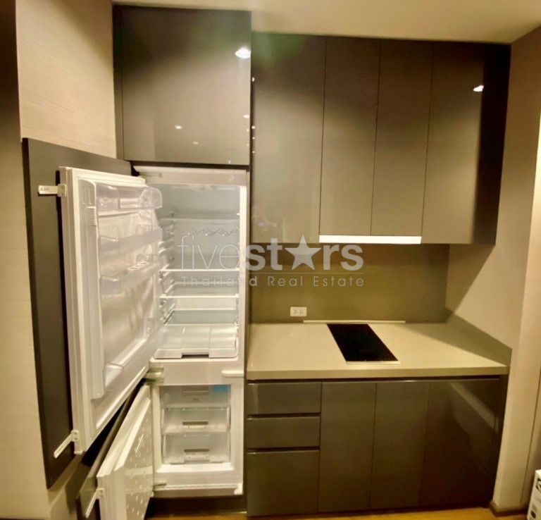 Condo 2 chambres à louer près de la station BTS Surasak, photo 6