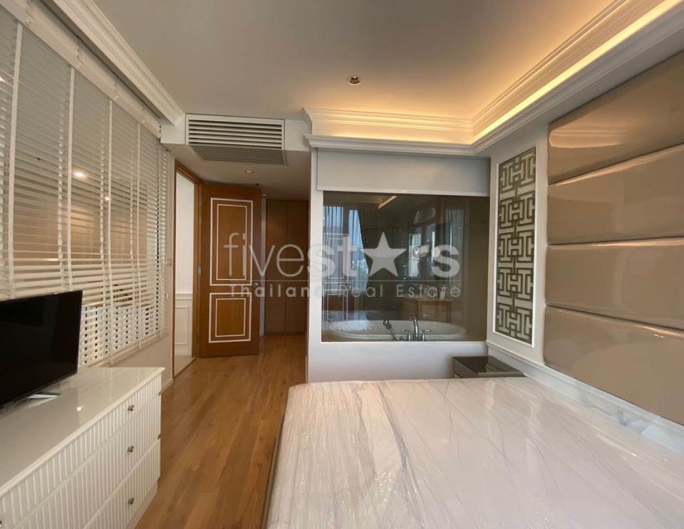 Duplex unit 2 Bedroom for rent on Sathorn, photo 4