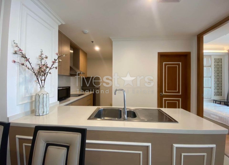 Duplex unit 2 Bedroom for rent on Sathorn, photo 11