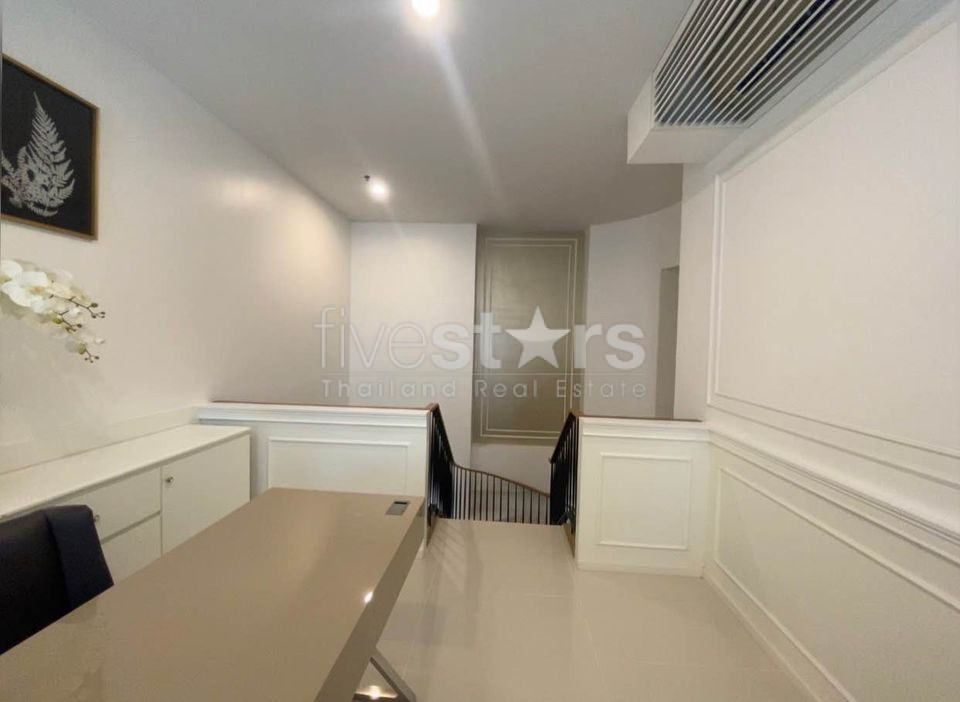 Duplex unit 2 Bedroom for rent on Sathorn, photo 8