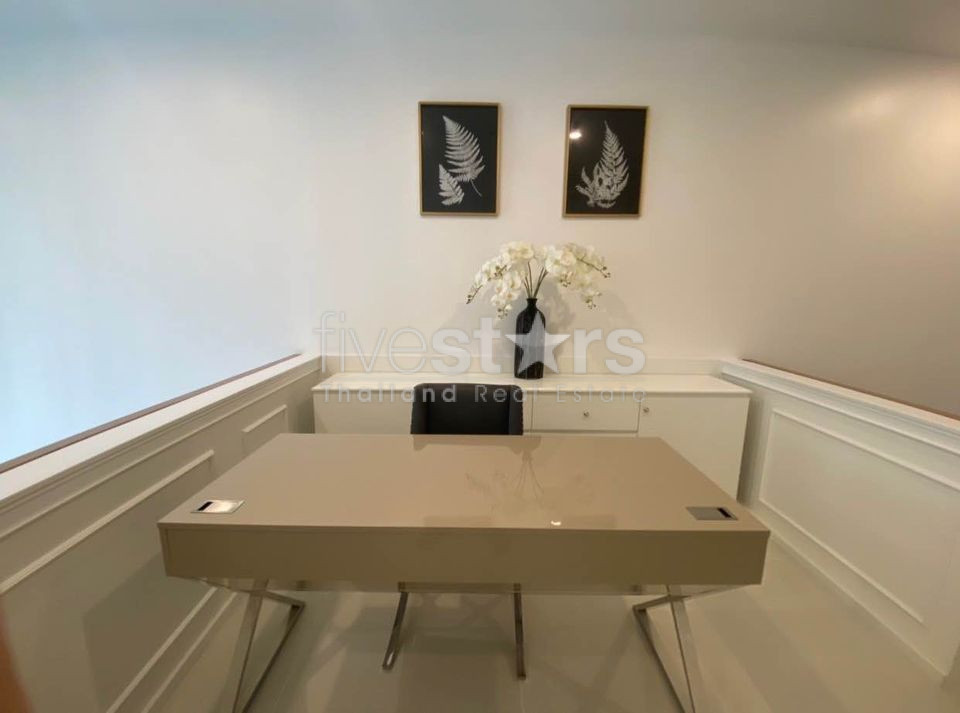 Duplex unit 2 Bedroom for rent on Sathorn, photo 9