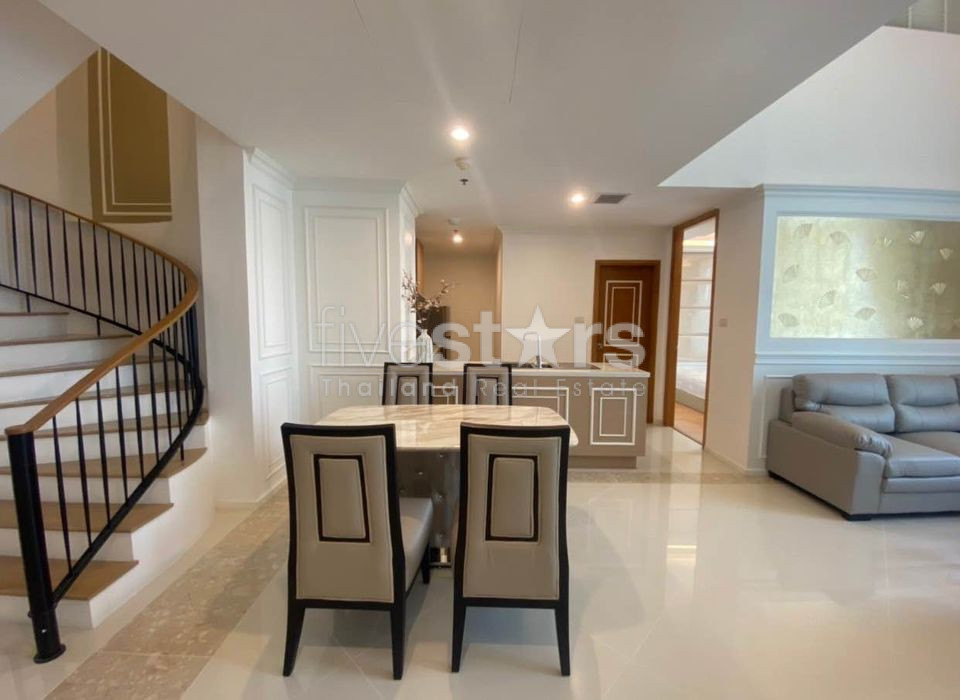 Duplex unit 2 Bedroom for rent on Sathorn, photo 10