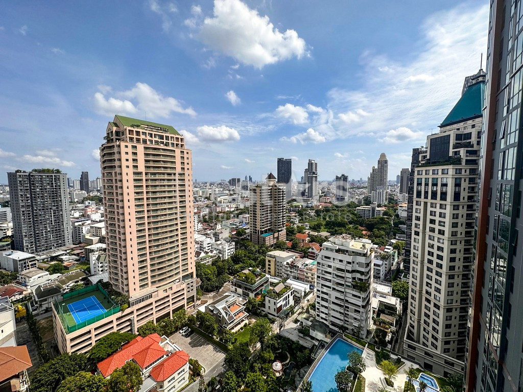 1-bedroom spacious condo for sale close to MRT Lumpini, photo 2