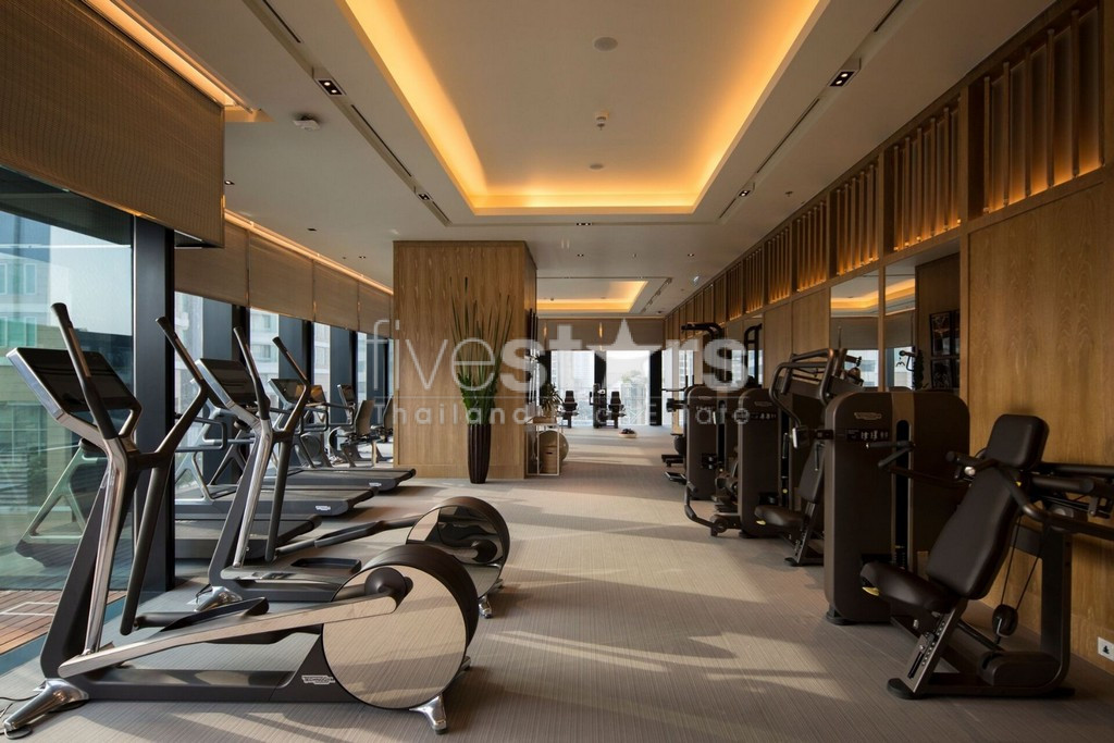 3-bedroom high-end condo for sale close to BTS Chong Nonsi, photo 18