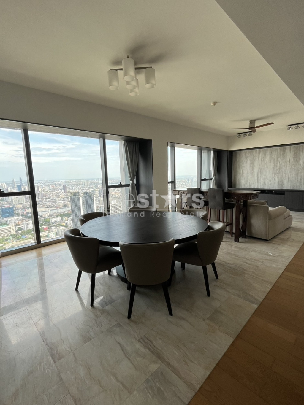 Grand appartement de 3 chambres à louer à Sathorn, photo 4