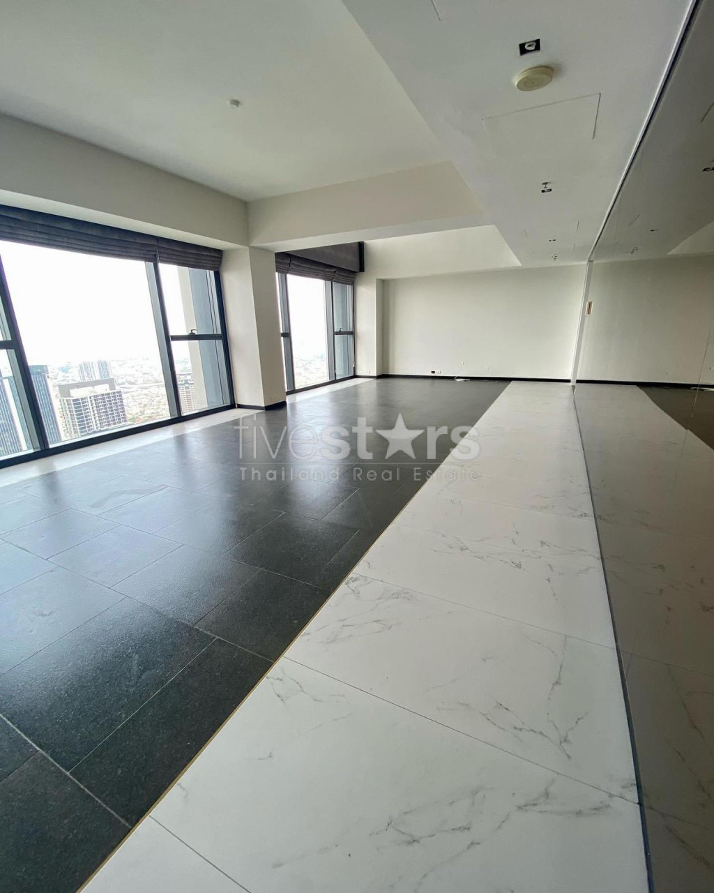 Modern 4-Bedroom Duplex Unit for Sale in Sathorn, photo 5