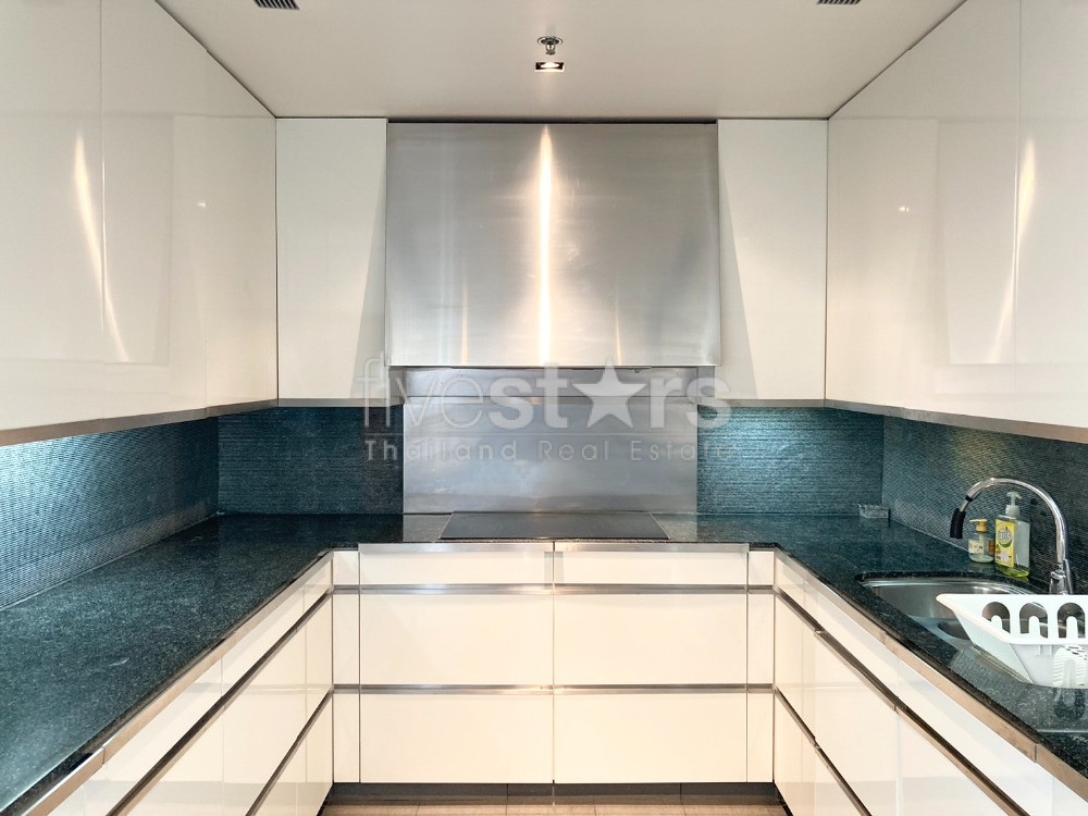 3-bedroom condo for sale high floor view overlooks Chao Phraya River, photo 14