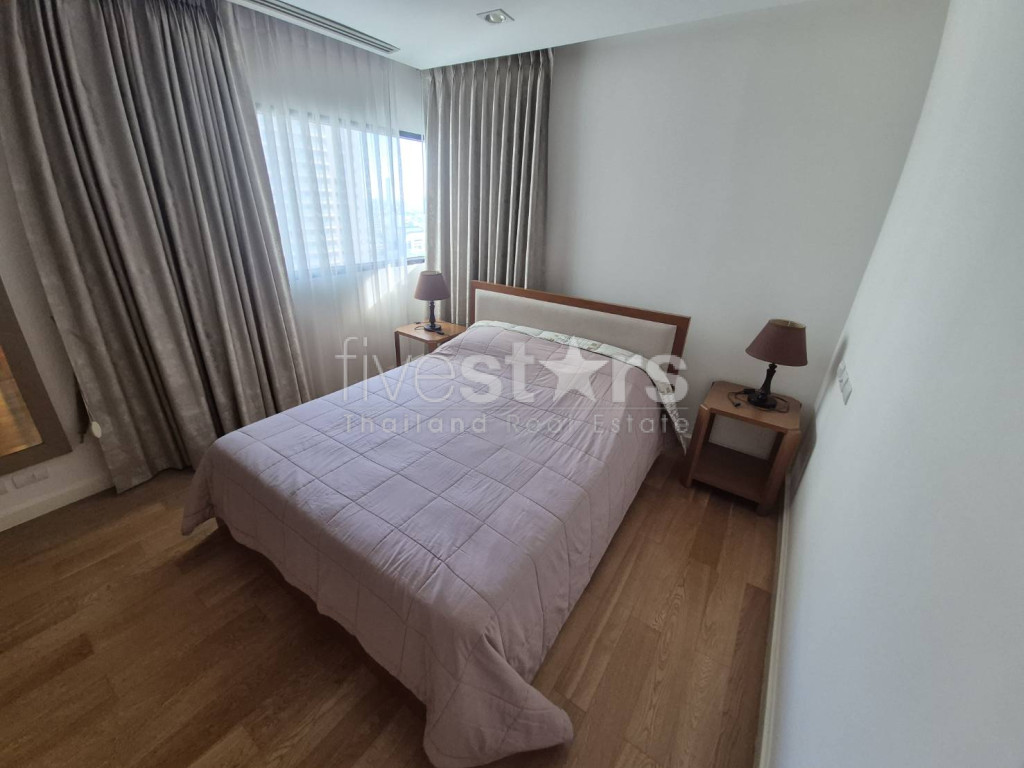 1-bedroom spacious condo for sale close to MRT Lumpini, photo 6