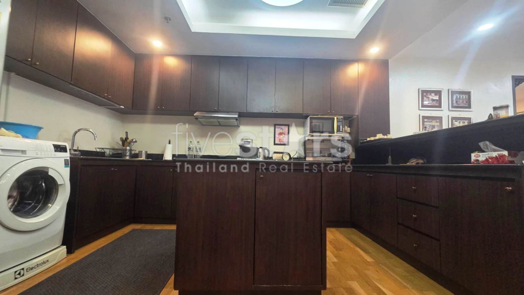 2-bedroom spacious condo for rent on Sathorn to Convent Lane, Silom, photo 11