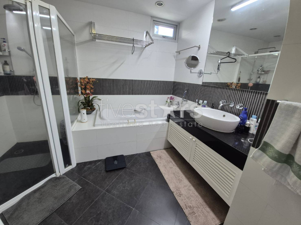 2-bedroom spacious condo for rent on Sathorn to Convent Lane, Silom, photo 19
