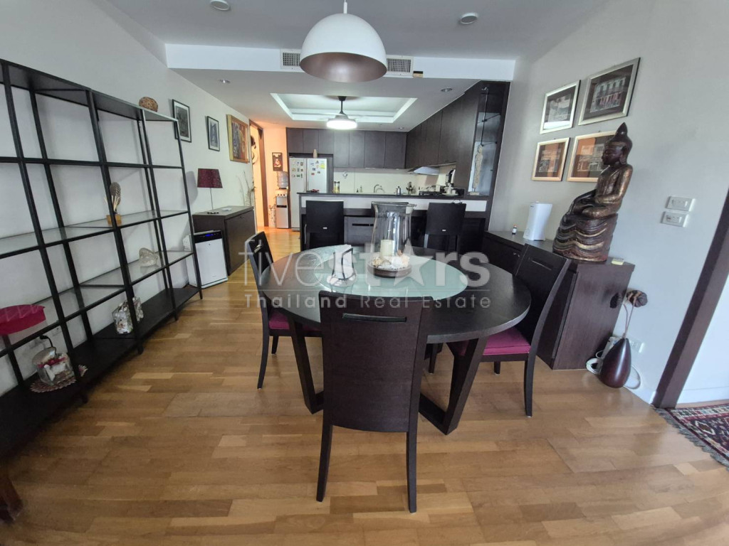 2-bedroom spacious condo for rent on Sathorn to Convent Lane, Silom, photo 9