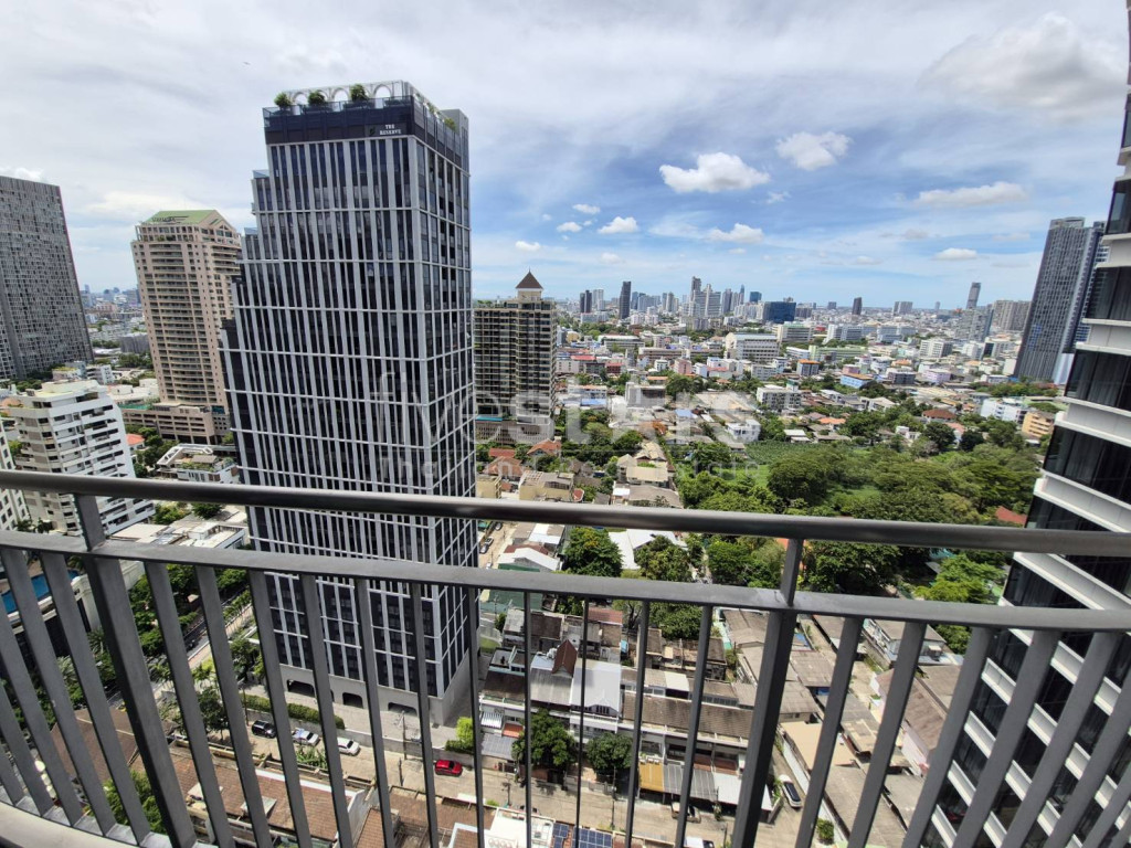2-bedroom spacious condo for rent on Sathorn to Convent Lane, Silom, photo 7