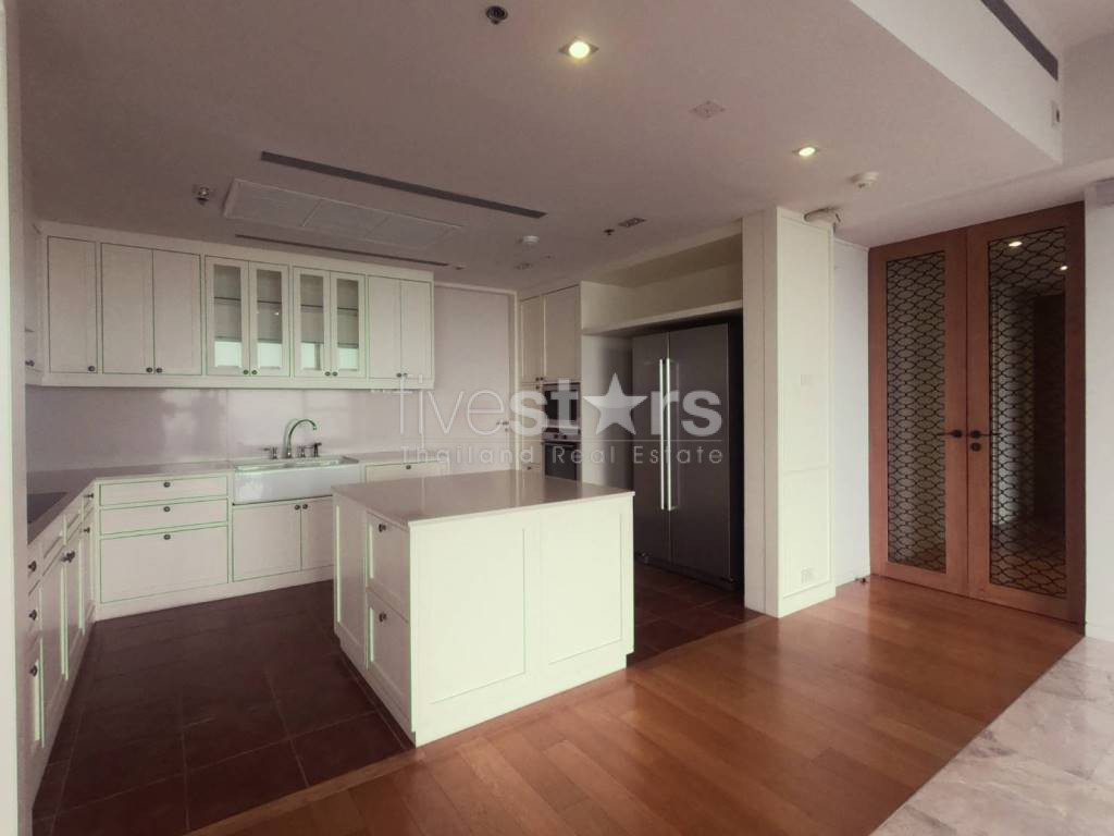 3 bedroom high floor condo for sale on Sathorn, photo 6
