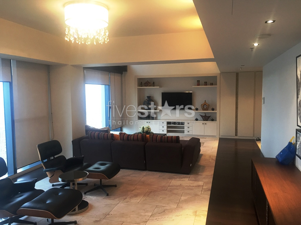 4-bedroom modern penthouse with breathtaking views in Sathorn, photo 7