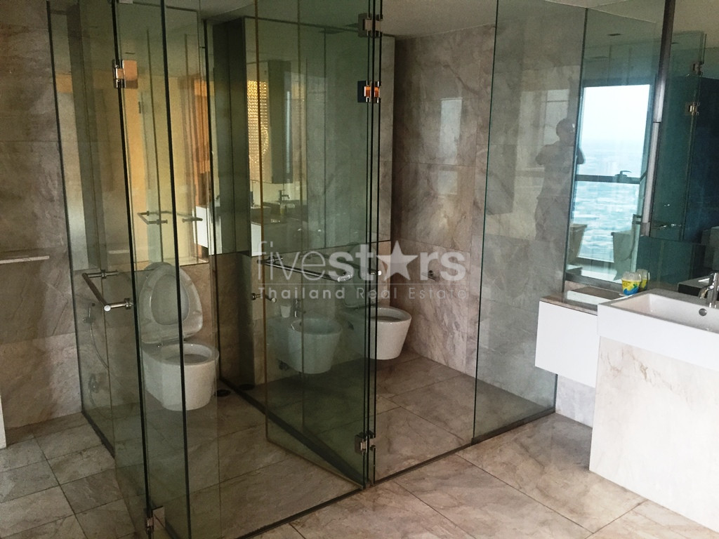 4-bedroom modern penthouse with breathtaking views in Sathorn, photo 11
