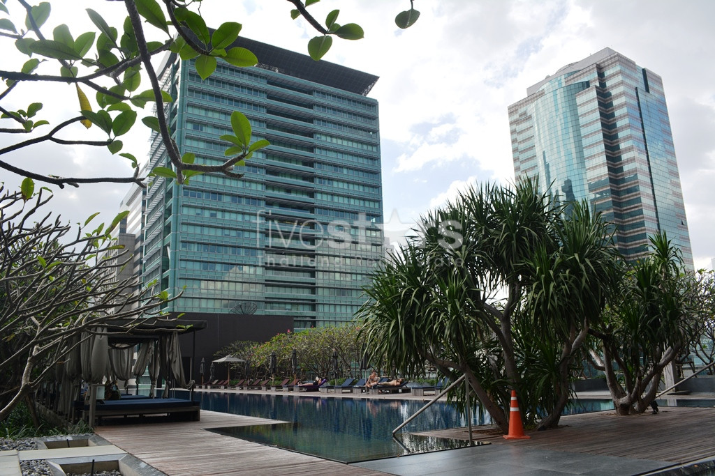 4-bedroom modern penthouse with breathtaking views in Sathorn, photo 16
