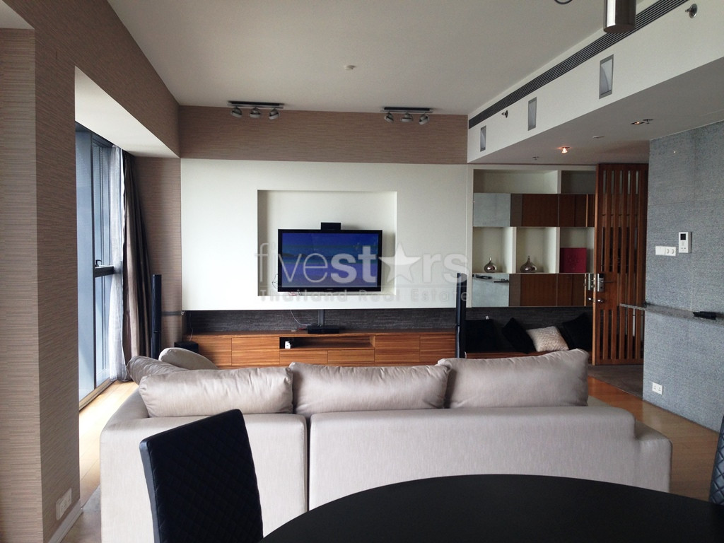 3-bedroom spacious condo with panoramic views in Sathorn, photo 3