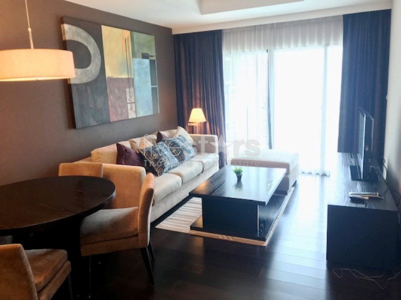 Condo 2 bedrooms for rent in Sathorn