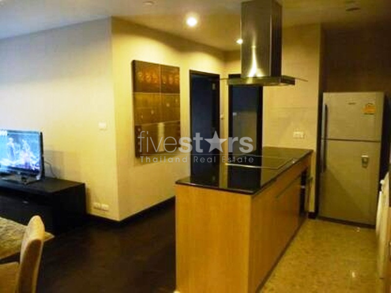 Condo 2 bedrooms for rent in Sathorn, photo 3