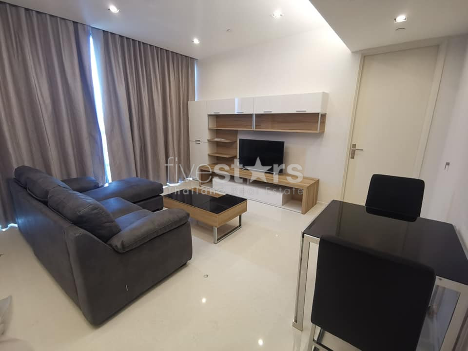 Brand new unit large 1 bedroom river view near BTS Surasak