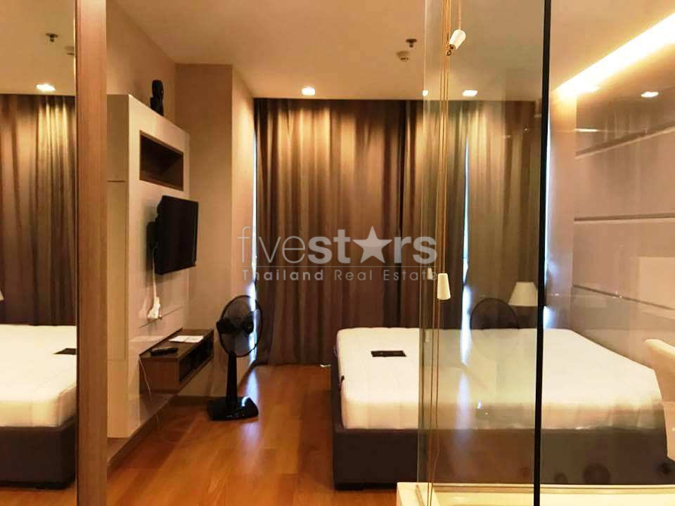 High floor unit 1 bedroom condo for rent in Sathorn, photo 6