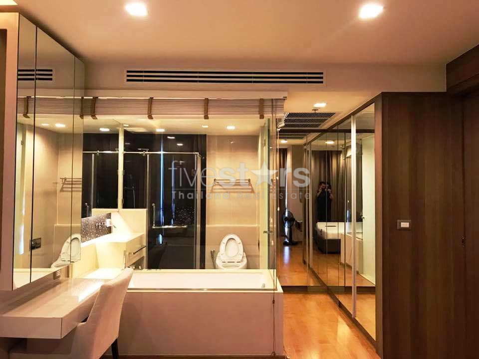 High floor unit 1 bedroom condo for rent in Sathorn, photo 3