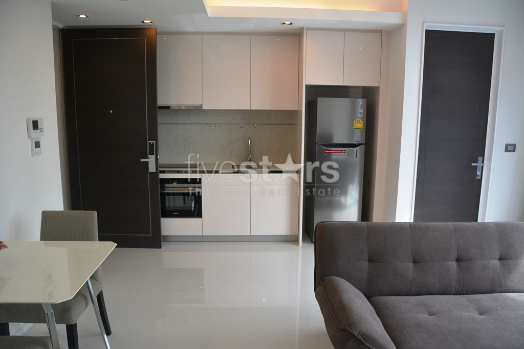 Grand appartement 1 chambre quartier Sathorn/Surasak, photo 6