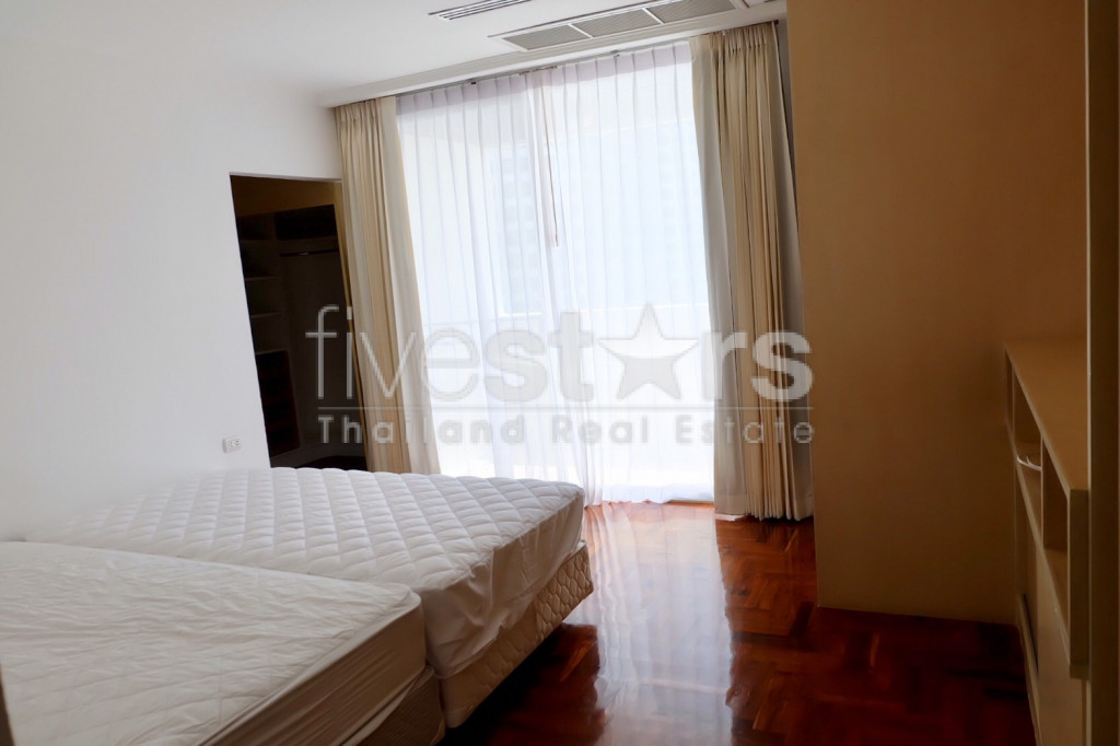 Large 3 bedrooms apartment for rent in Sathorn, photo 10