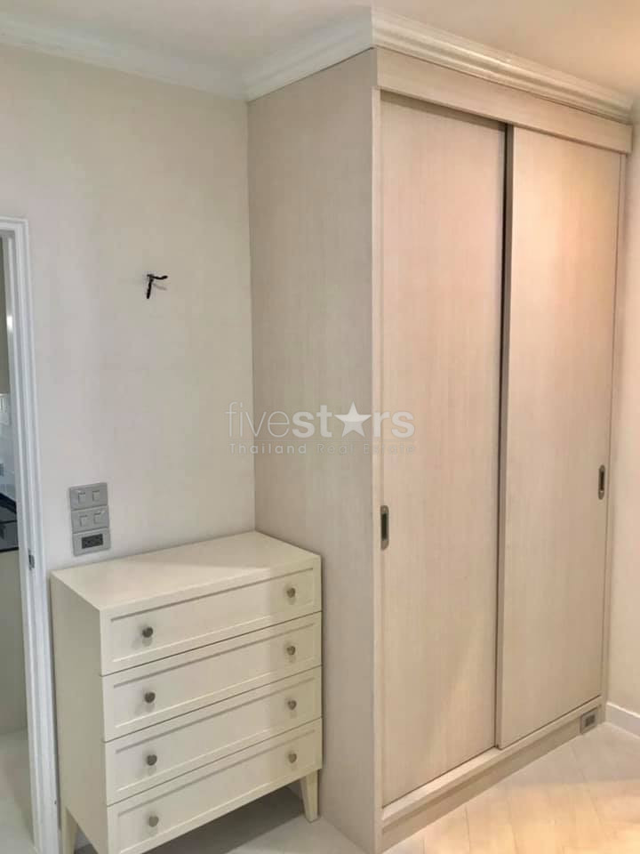 Renovated unit 2 bedrooms condo for rent close to BTS Surasak, photo 10