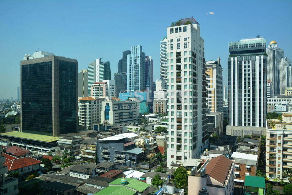 2-bedroom modern condo for sale close to BTS Chong Nonsi, photo 2