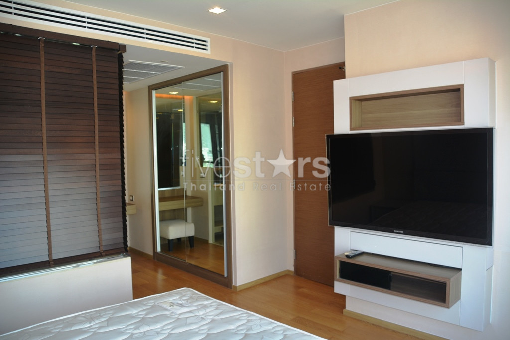 2-bedroom modern condo for sale close to BTS Chong Nonsi, photo 13