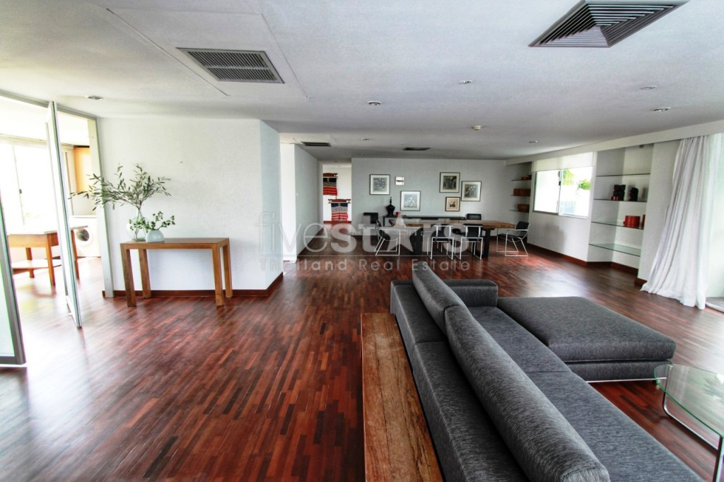 3 bedrooms apartment for rent near BTS Surasak, photo 2