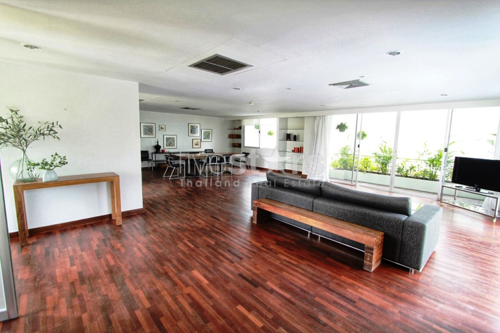 3 bedrooms apartment for rent near BTS Surasak, photo 3