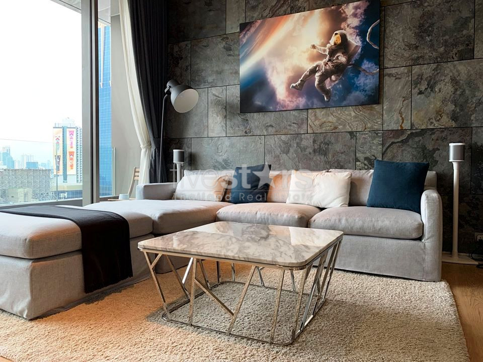 Appartement de standing avec 1 chambre à louer en face du parc Lumpini