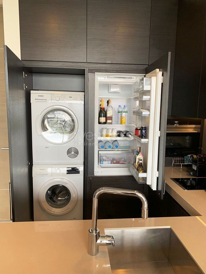 Appartement de standing avec 1 chambre à louer en face du parc Lumpini, photo 4