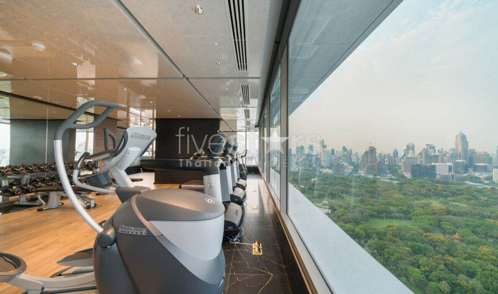 Appartement de standing avec 1 chambre à louer en face du parc Lumpini, photo 9