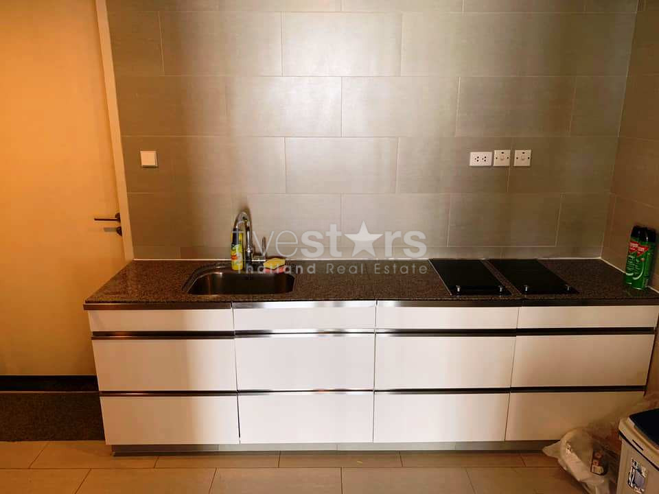 3 bedrooms condo for rent in Sathorn, photo 12