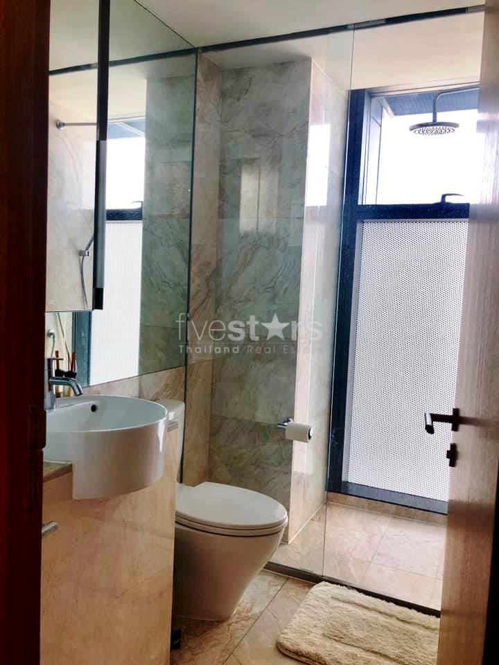 3 bedrooms condo for rent in Sathorn, photo 17