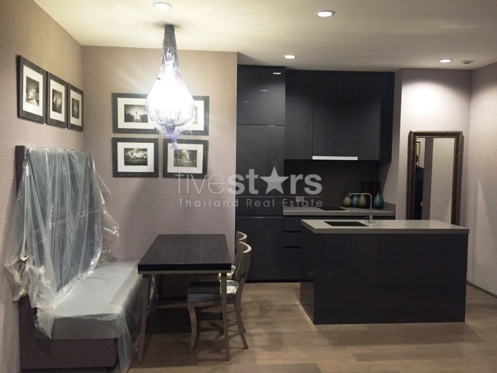 Modern 2 bedrooms condo for rent in Sathorn near BTS Surasak, photo 2