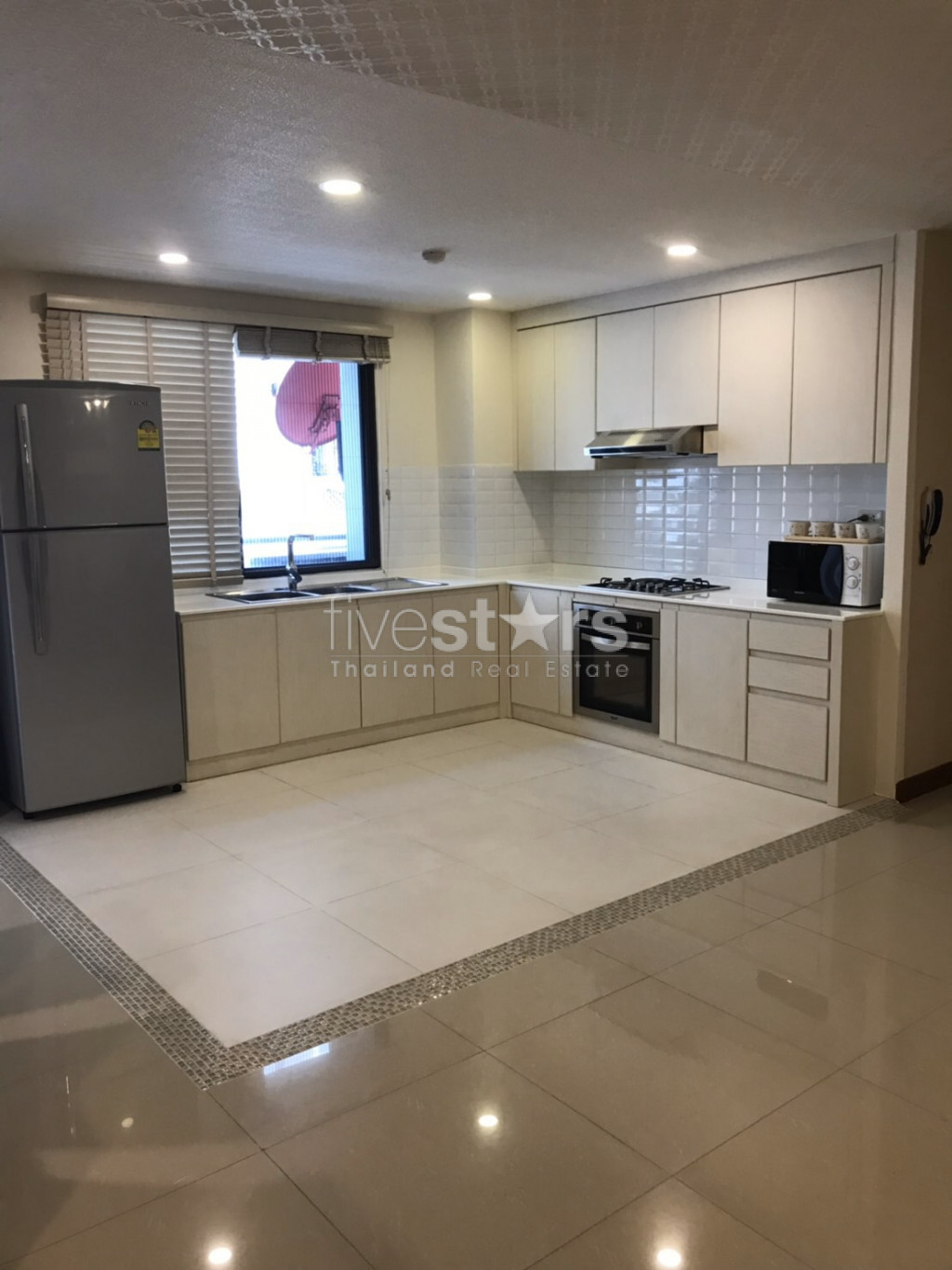 à Bangkok, superbe appartement de 175 m² très bien décoré., photo 11