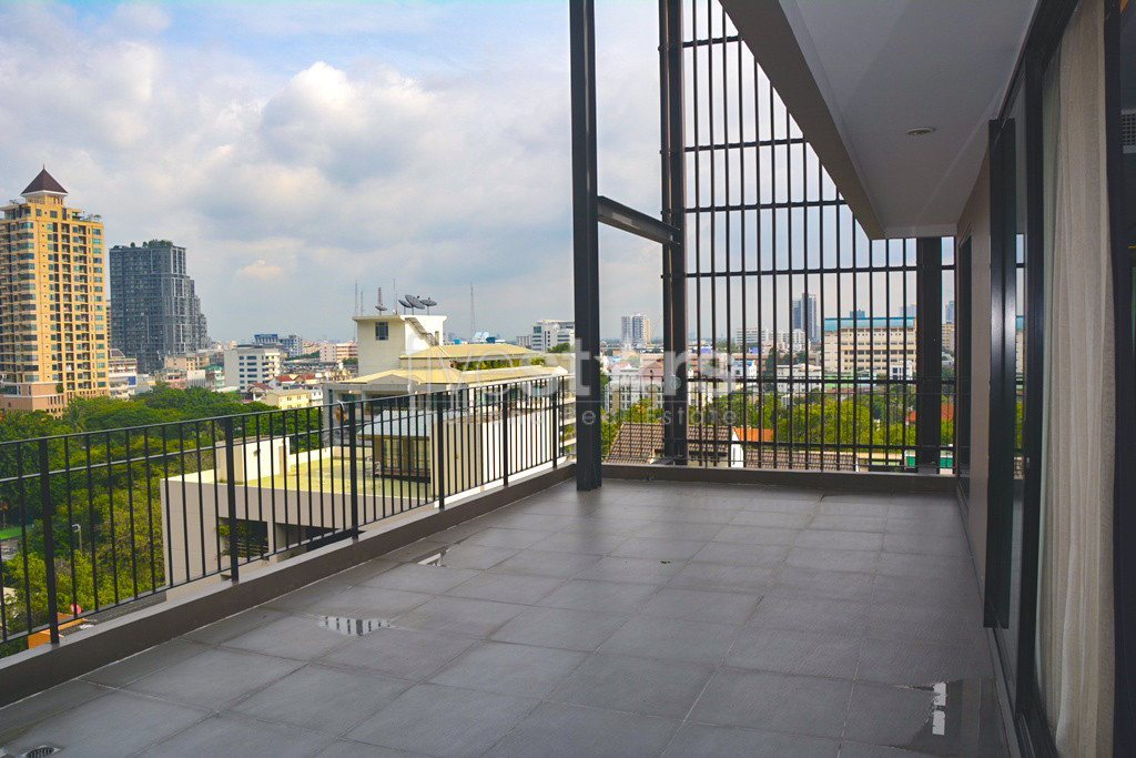 Appartement 3 chambres moderne à vendre quartier Sathorn, photo 7