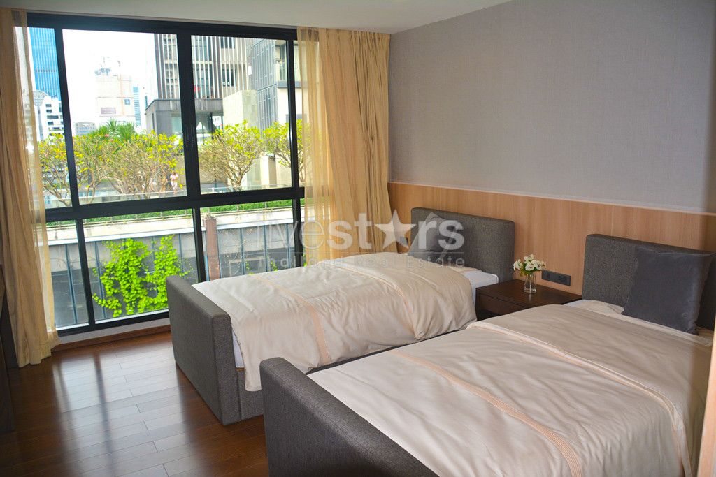 Appartement 3 chambres moderne à vendre quartier Sathorn, photo 10