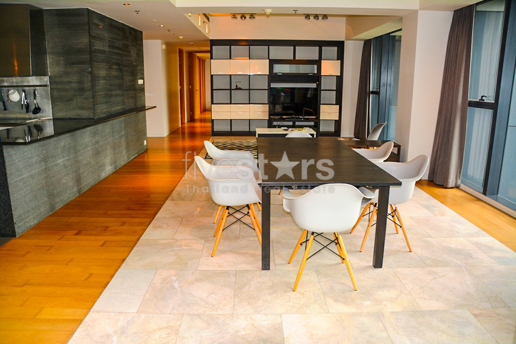 3-bedroom condo with large private terrace for sale in Sathorn, photo 6
